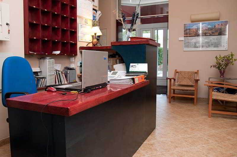 Hotel Villa De Ayerbe Ngoại thất bức ảnh